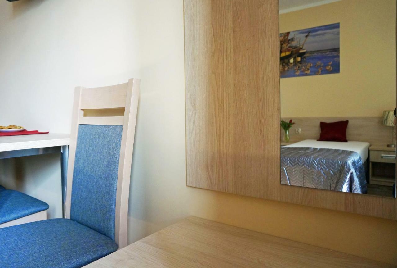Osrodek Rodzinny "Pod Wydmami" Przy Plazy , Plac Zabaw , Rowery Sarbinowo Ngoại thất bức ảnh
